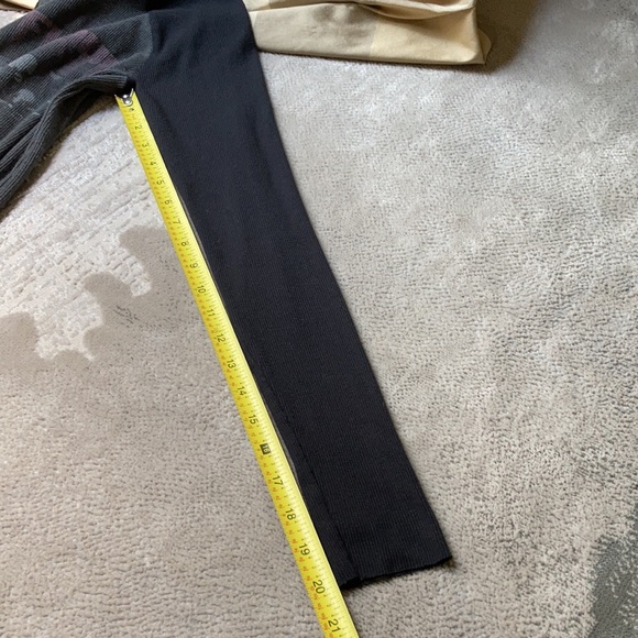 American Eagle, Pink Floyd shirt - Picture 8 of 10